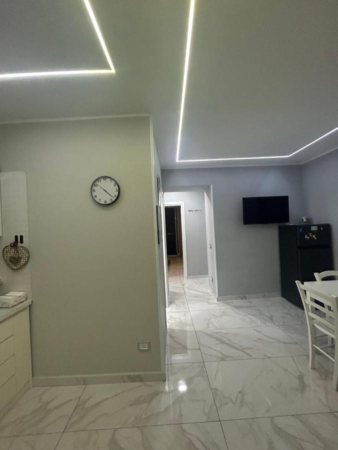 Casa Vacanze Qs 10 Apartment Napoli Exterior foto