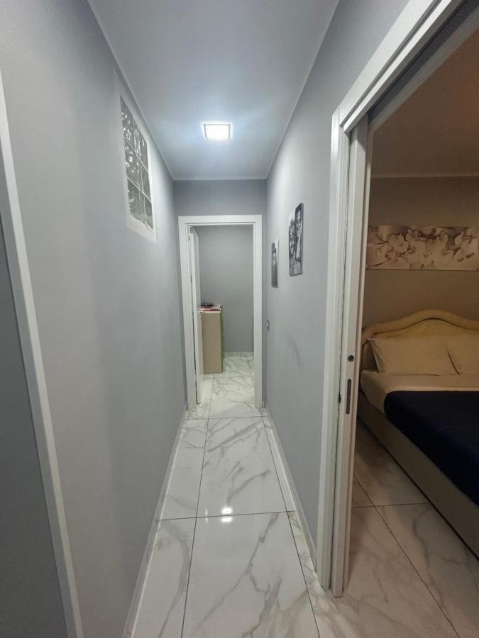 Casa Vacanze Qs 10 Apartment Napoli Exterior foto